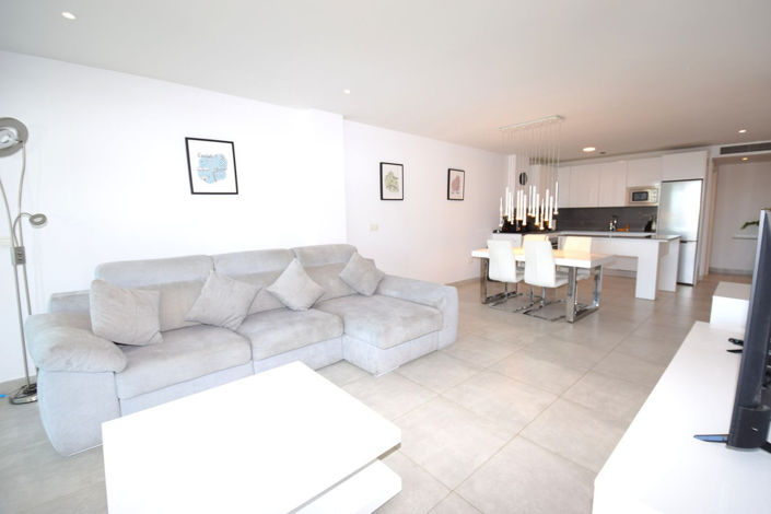 Image No.2-3 Bed Property for sale