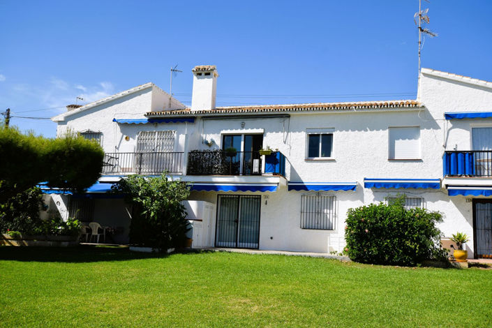 Image No.10-2 Bed Property for sale
