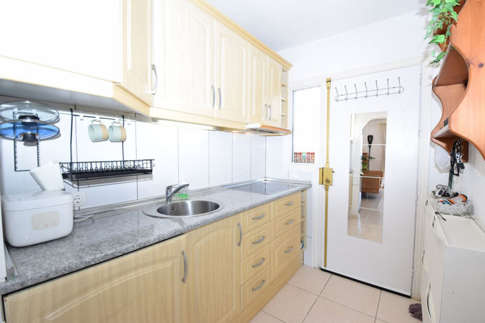 Image No.4-2 Bed Property for sale