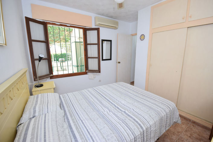 Image No.16-2 Bed Property for sale