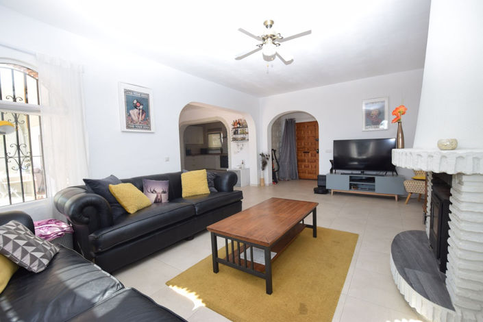 Image No.14-3 Bed Property for sale