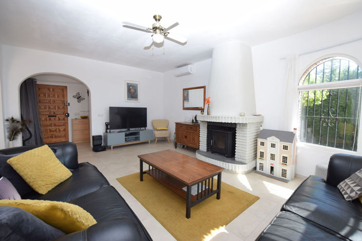 Image No.15-3 Bed Property for sale