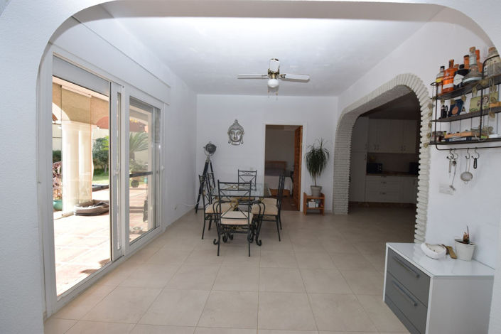 Image No.16-3 Bed Property for sale