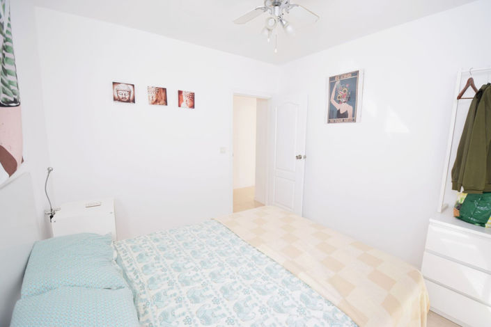 Image No.31-3 Bed Property for sale