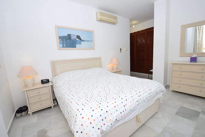 Image No.6-3 Bed Property for sale