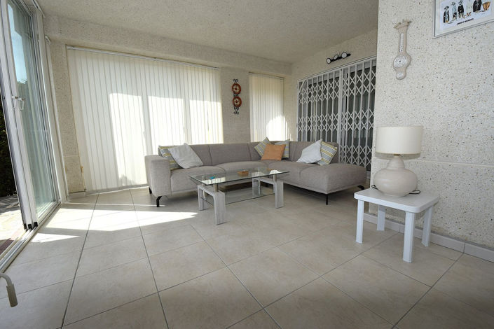 Image No.8-3 Bed Property for sale