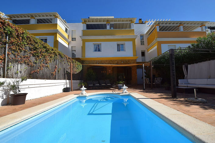 Image No.21-3 Bed Property for sale
