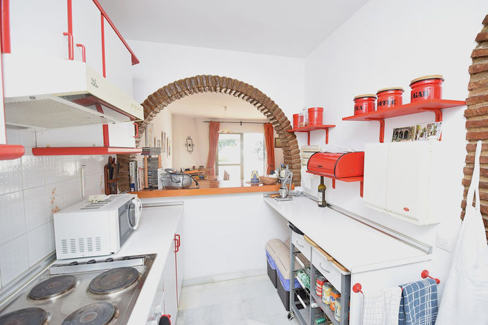 Image No.17-2 Bed Property for sale