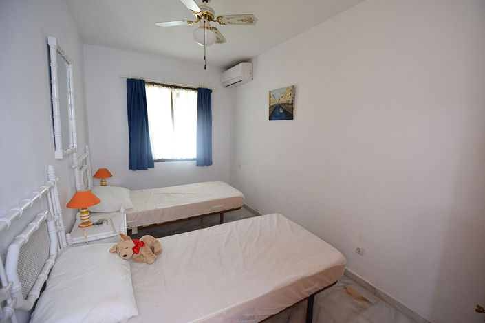 Image No.27-2 Bed Property for sale