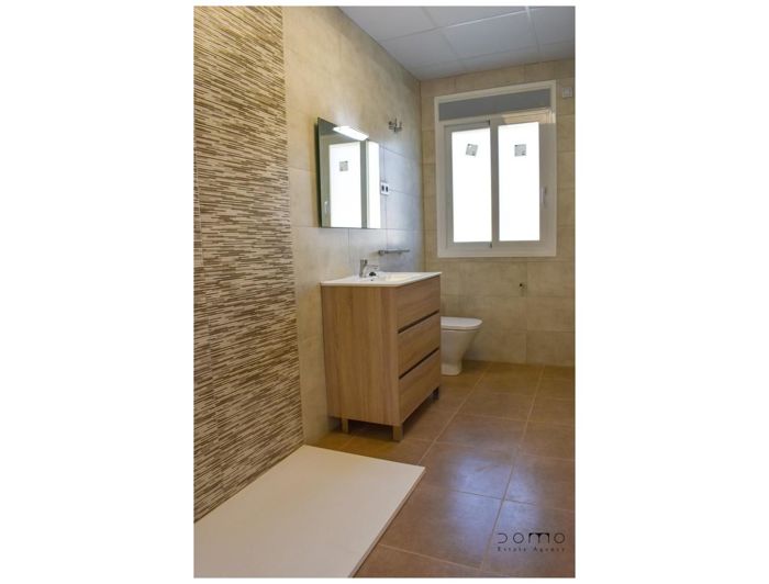 Image No.9-3 Bed Property for sale