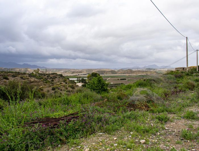 Image No.24-2 Bed Country House for sale