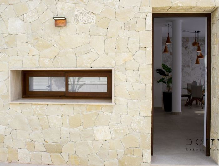 Image No.34-3 Bed Property for sale