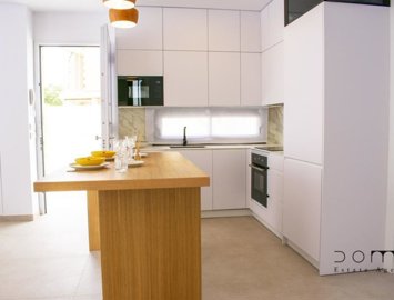 10570lg