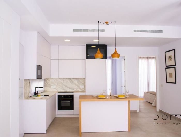 Image No.7-3 Bed Property for sale