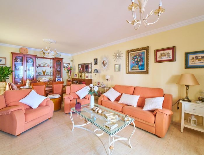 Image No.2-3 Bed Townhouse for sale