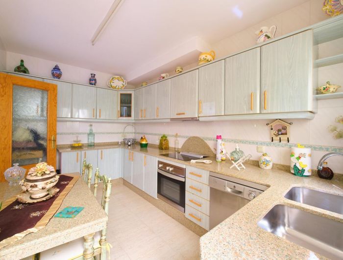 Image No.34-3 Bed Townhouse for sale