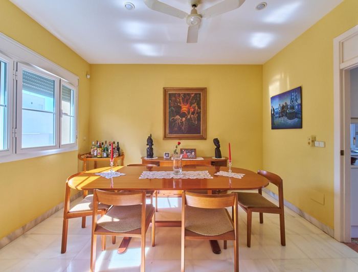 Image No.26-4 Bed Property for sale