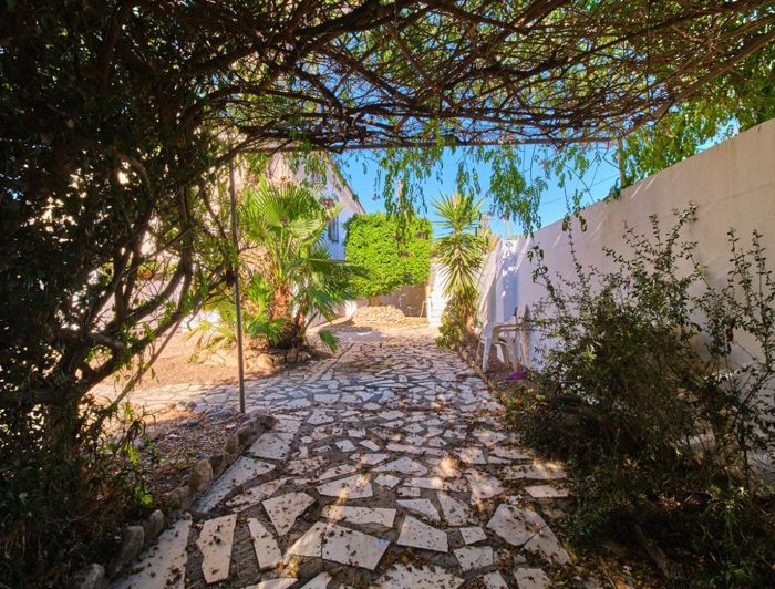 Image No.21-5 Bed Property for sale