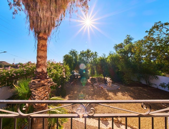 Image No.30-5 Bed Property for sale