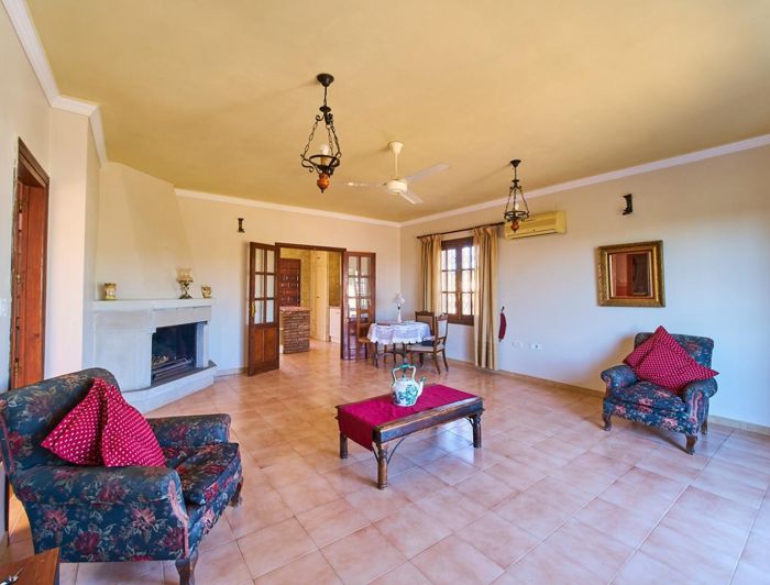 Image No.35-5 Bed Property for sale