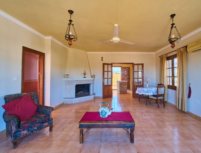 Image No.36-5 Bed Property for sale