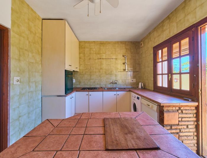 Image No.39-5 Bed Property for sale