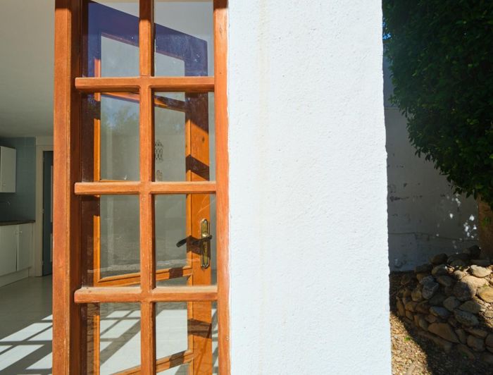 Image No.5-5 Bed Property for sale