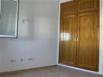 3248198-093b3739