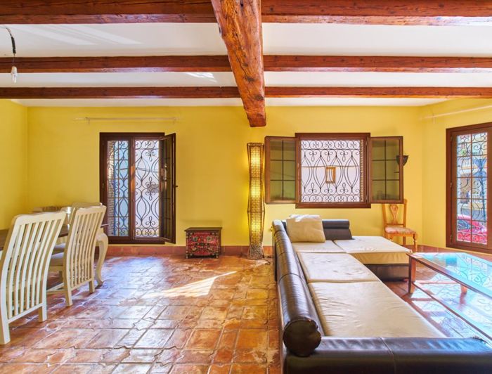 Image No.10-5 Bed Villa for sale