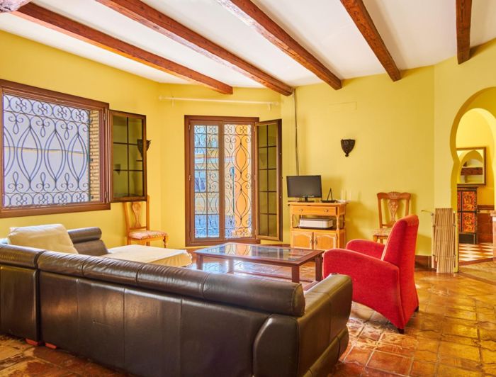 Image No.11-5 Bed Property for sale