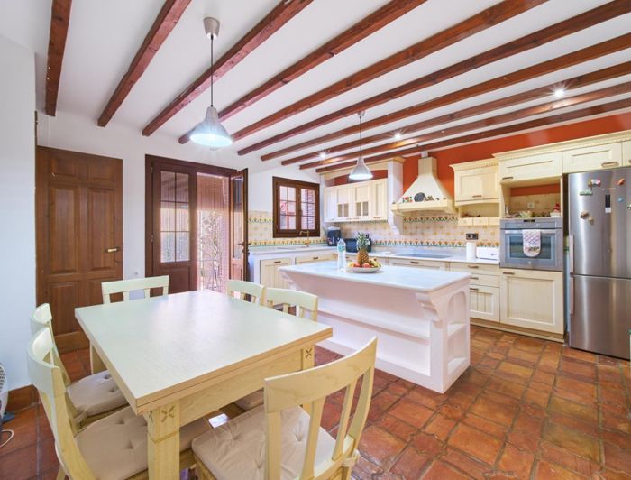 Image No.14-5 Bed Villa for sale