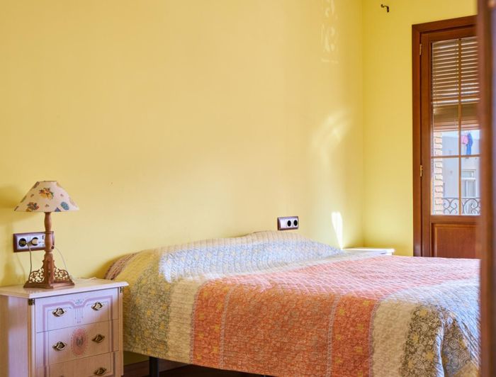 Image No.38-5 Bed Property for sale