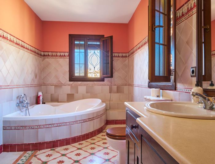 Image No.41-5 Bed Villa for sale