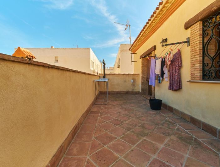 Image No.44-5 Bed Villa for sale