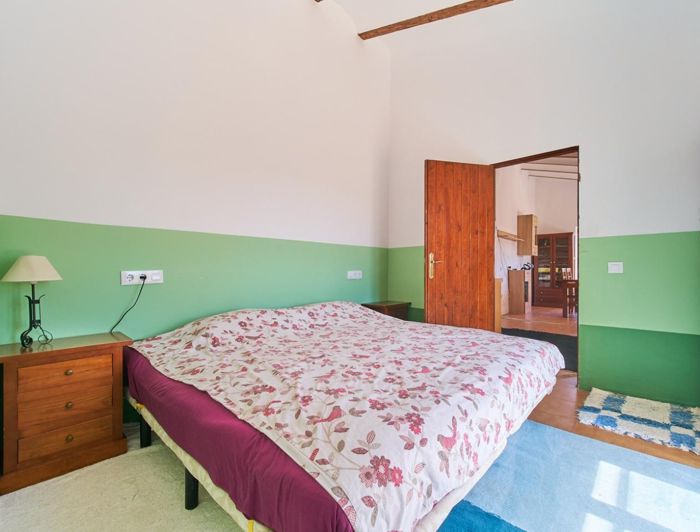 Image No.21-3 Bed Country House for sale