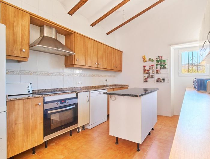 Image No.23-3 Bed Country House for sale