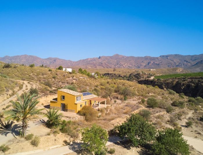 Image No.3-3 Bed Country House for sale