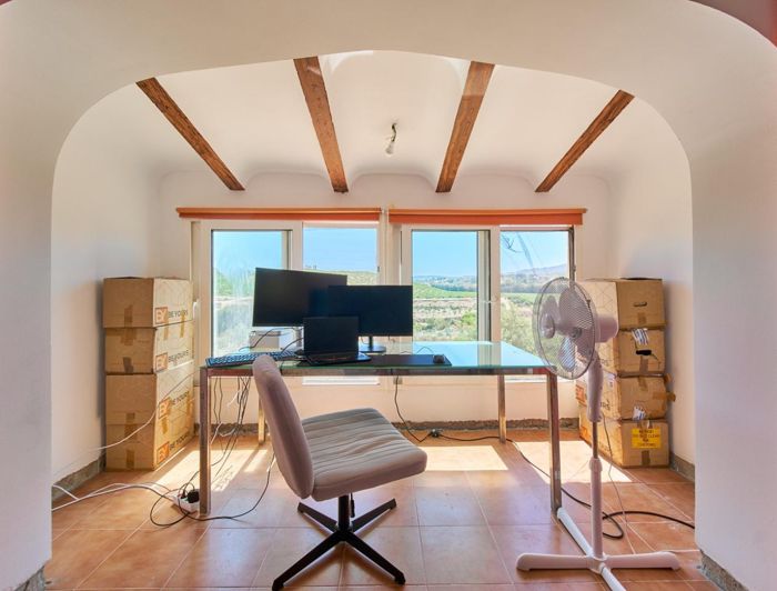 Image No.30-3 Bed Country House for sale