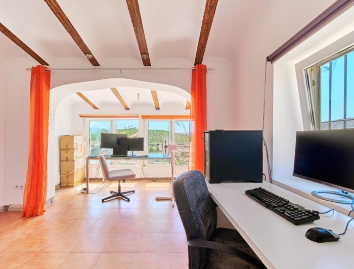 Image No.31-3 Bed Country House for sale