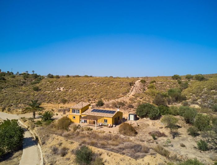 Image No.37-3 Bed Country House for sale