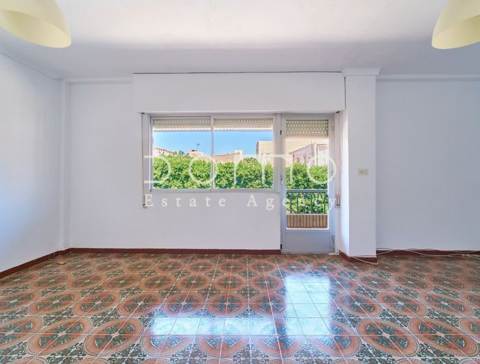 Image No.10-3 Bed Townhouse for sale