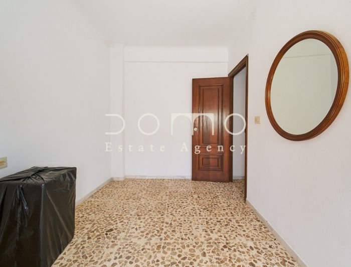 Image No.17-3 Bed Townhouse for sale