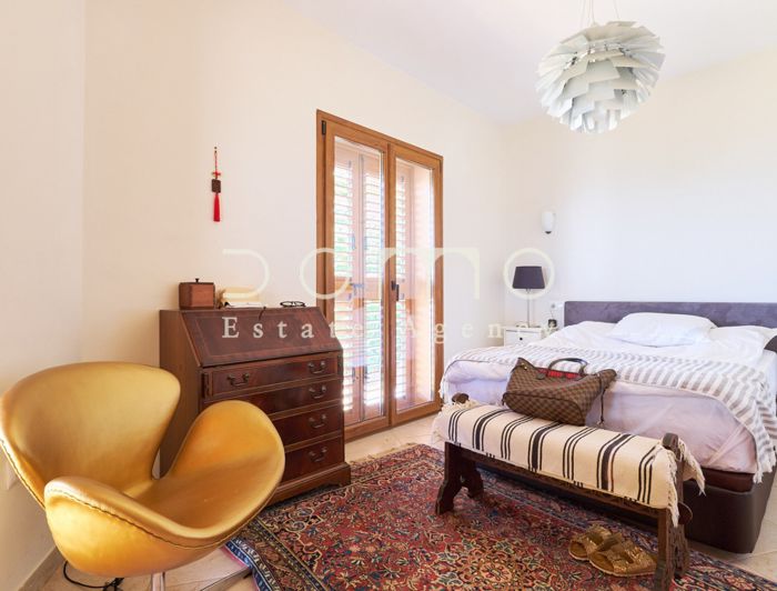 Image No.20-3 Bed Property for sale