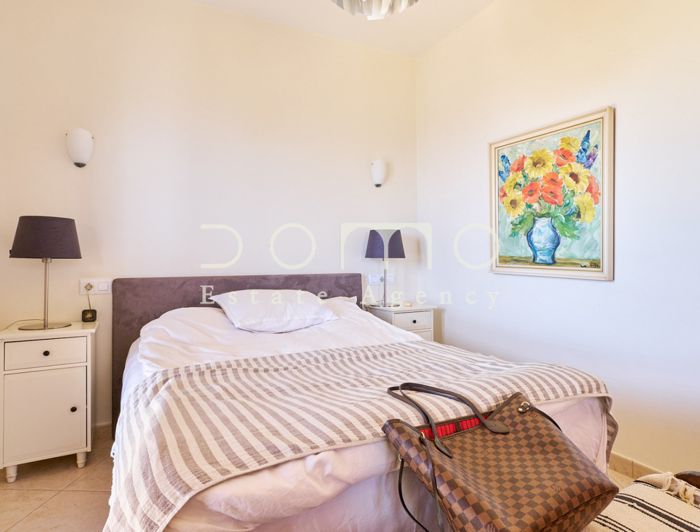 Image No.21-3 Bed Property for sale