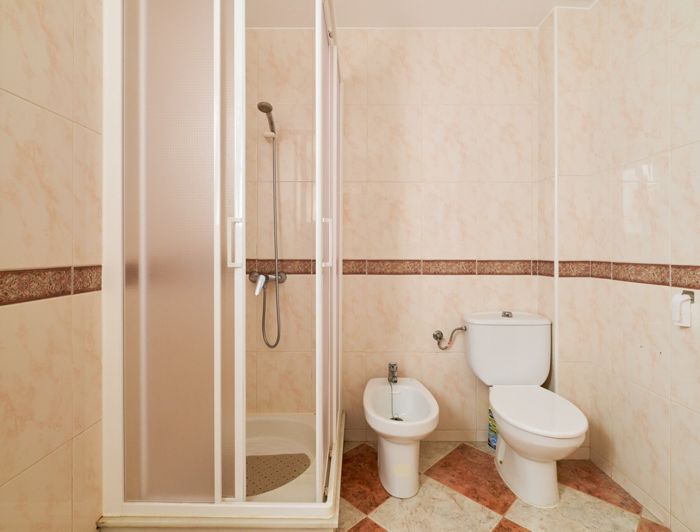 Image No.23-4 Bed Property for sale