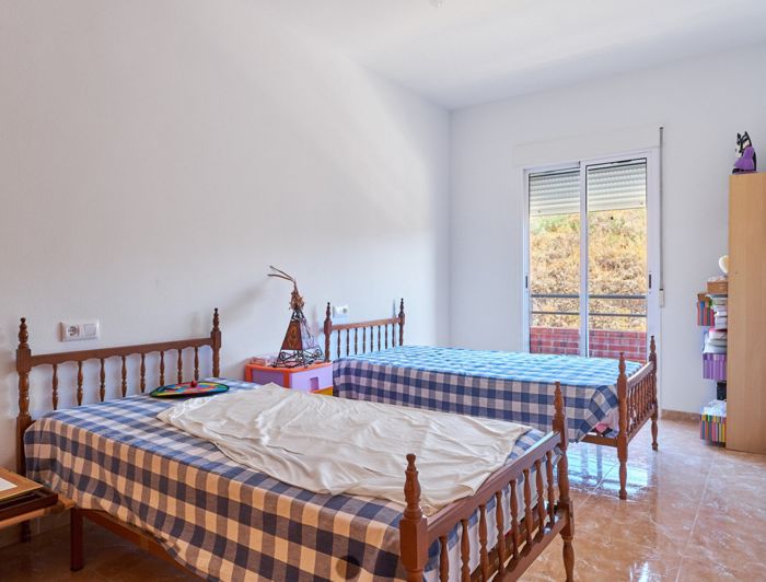 Image No.37-3 Bed Duplex for sale