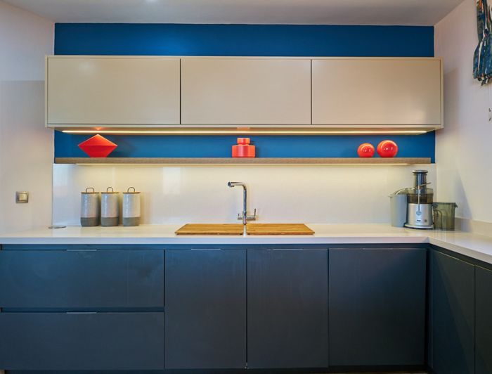 Image No.12-3 Bed Property for sale