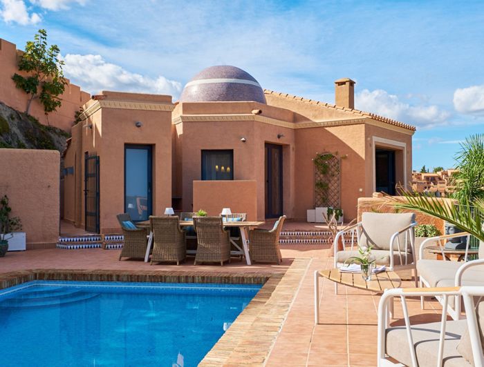 Image No.23-3 Bed Property for sale