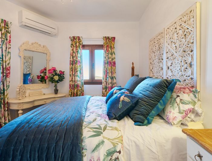 Image No.33-3 Bed Property for sale