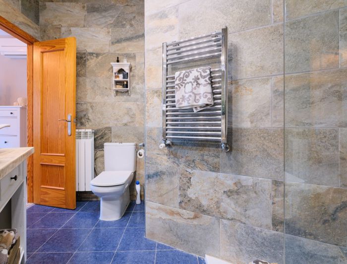 Image No.44-3 Bed Property for sale